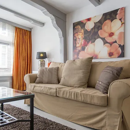 Shauna Apartament *